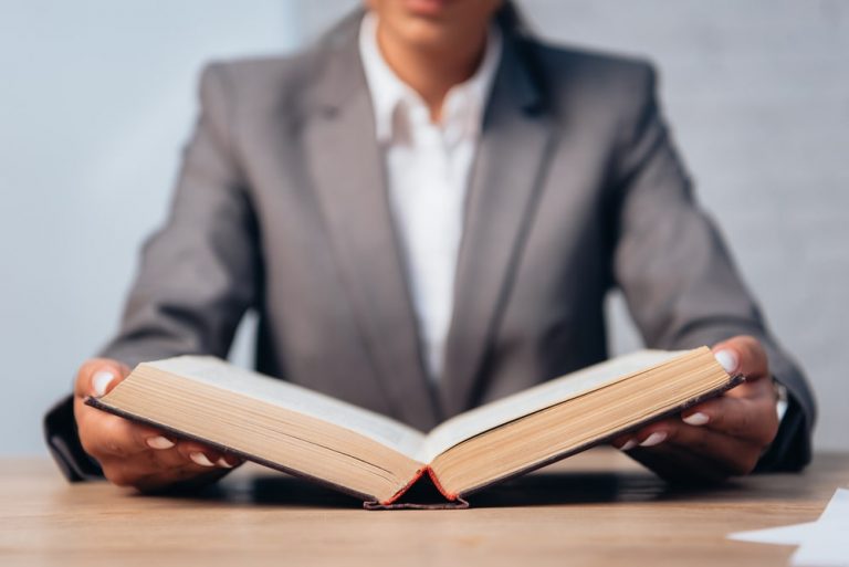 Le 7 professioni alternative che puoi fare con una laurea in
